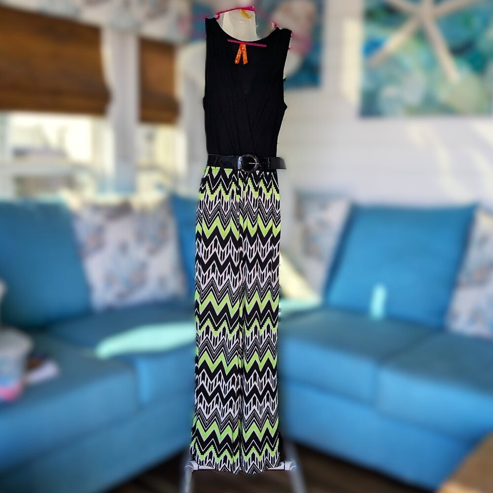 EUC Sleeveless Jumpsuit with Black Top and Palazzo Bottoms Size Small